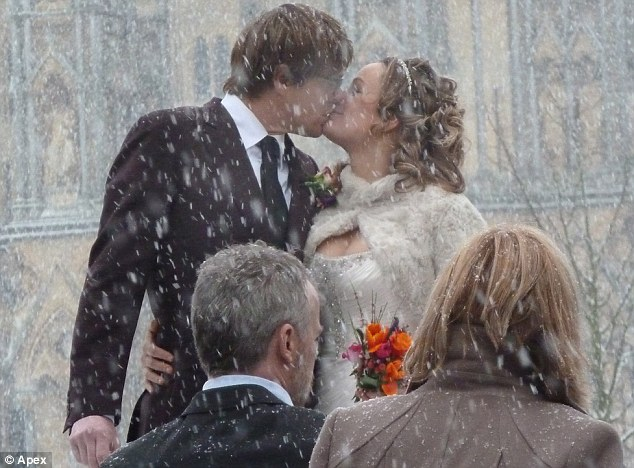 Hannah Dodkin Wedding: A Winter Celebration in Somerset